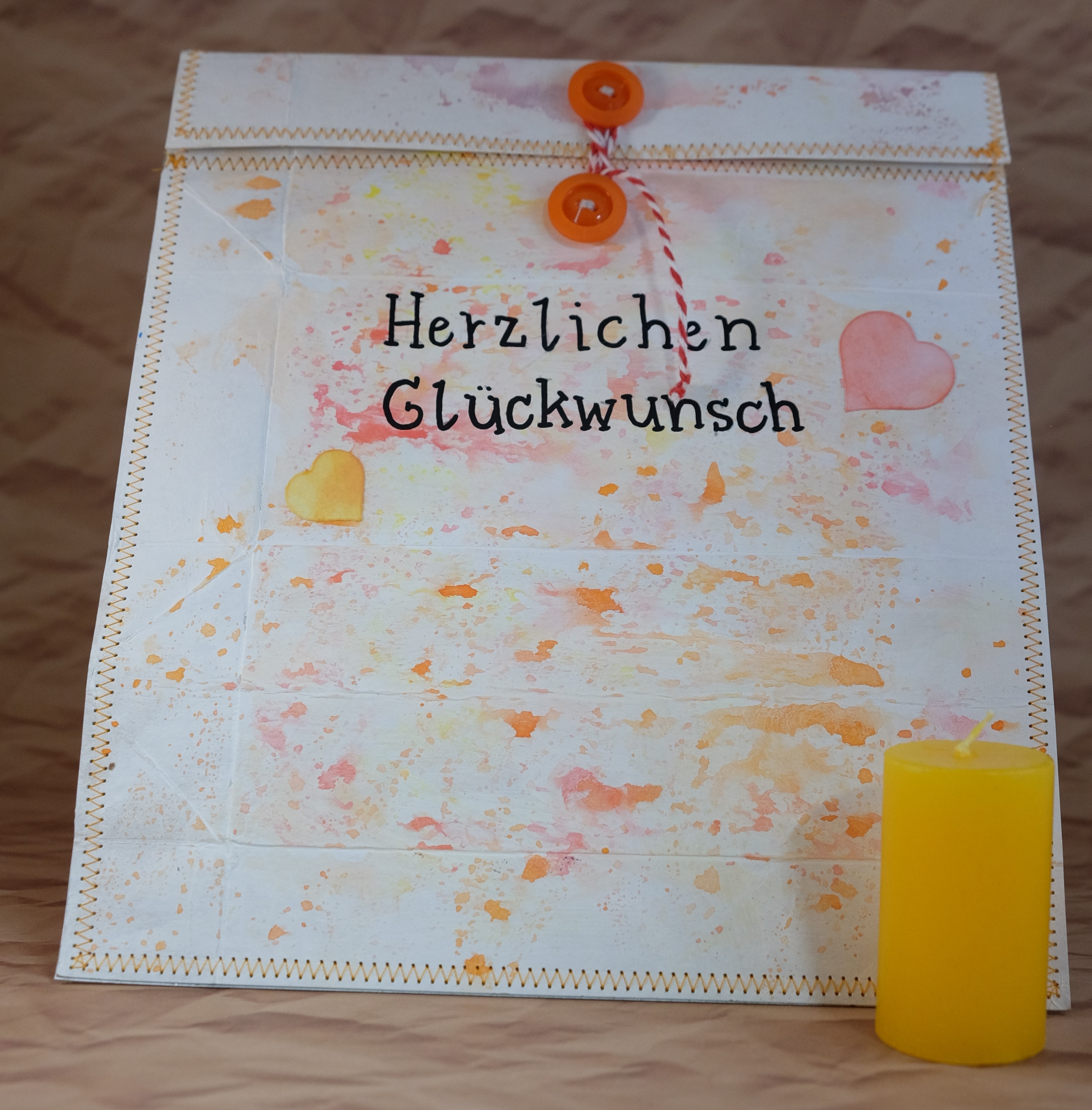 Geschenkverpackung "Herzlichen Glückwunsch mit Herzen"